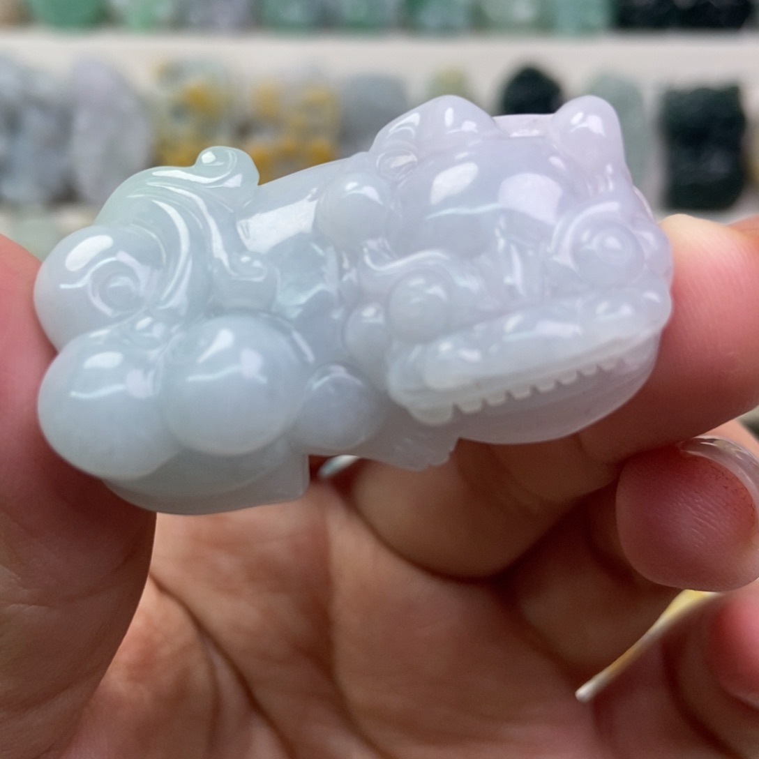 翡翠吊坠(赠链)未镶嵌