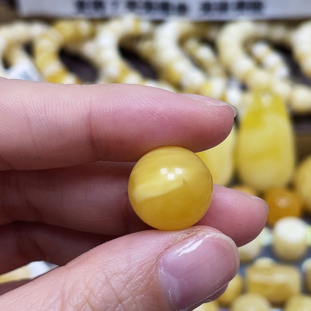 琥珀珠宝奇石未镶嵌14.7mm