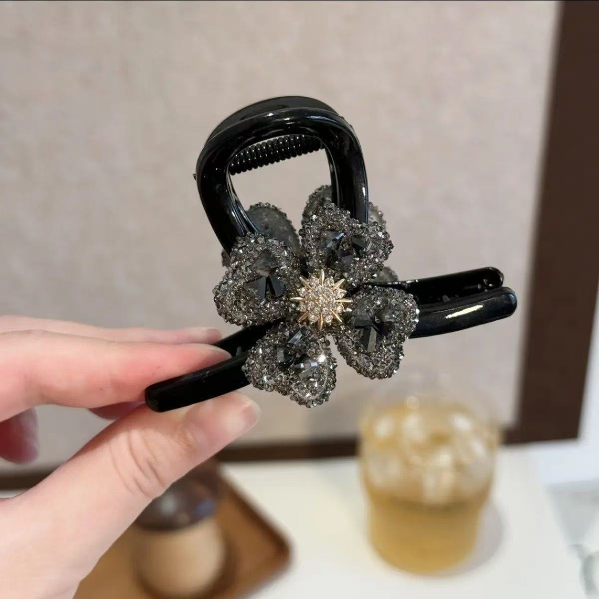 T40四叶草后脑勺抓夹中号8cm鲨鱼夹