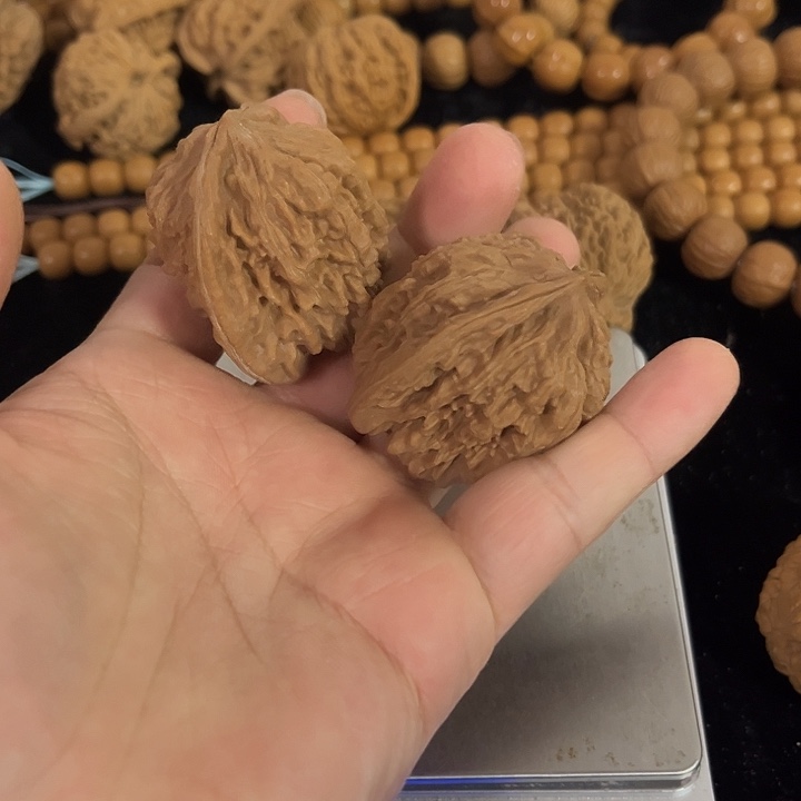 小***静把件文玩核桃41左右四座楼，朋友福利