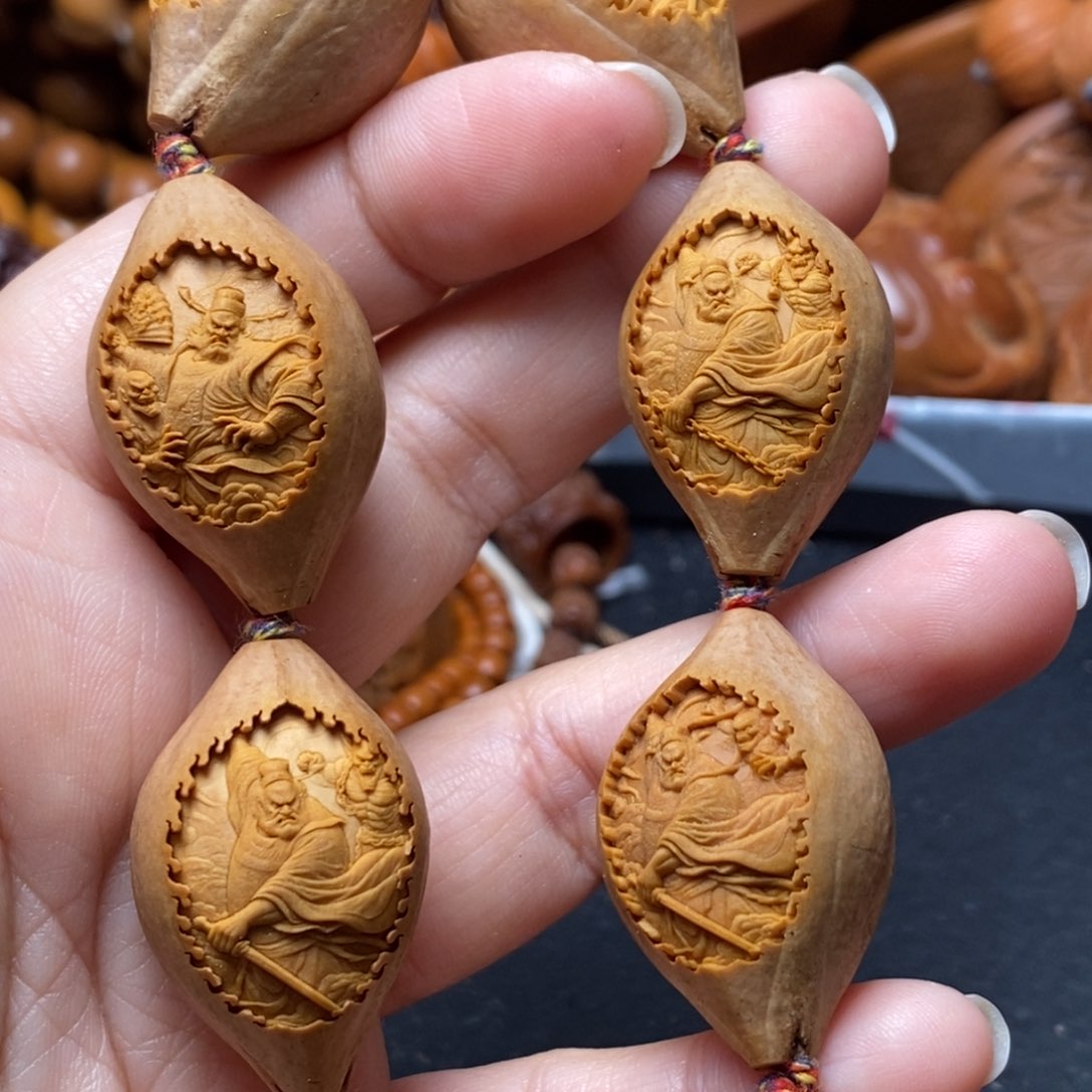 吊坠猴头核桃橄榄