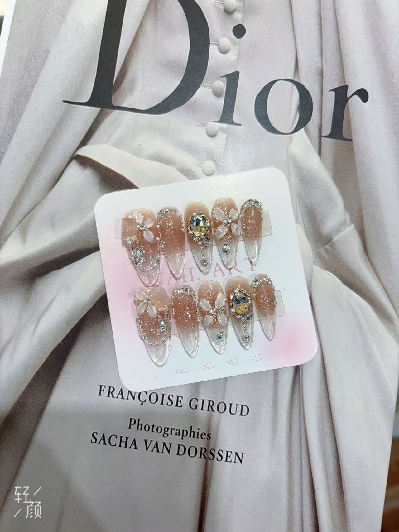 橙子推荐纯手工手绘双11新款（挽梦）穿戴甲