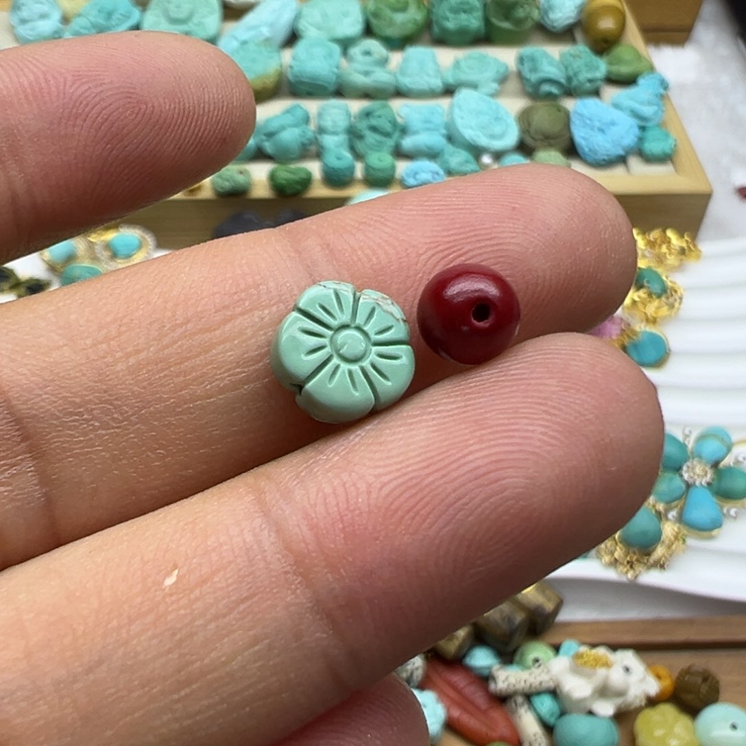 南红玛瑙颈饰未镶嵌