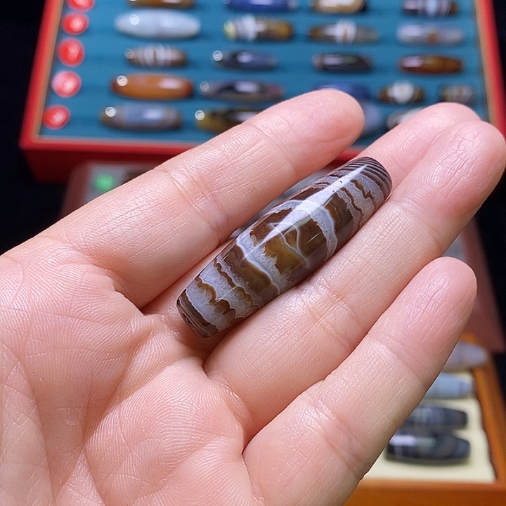 螺***粉玛瑙/玉髓未镶嵌颈饰