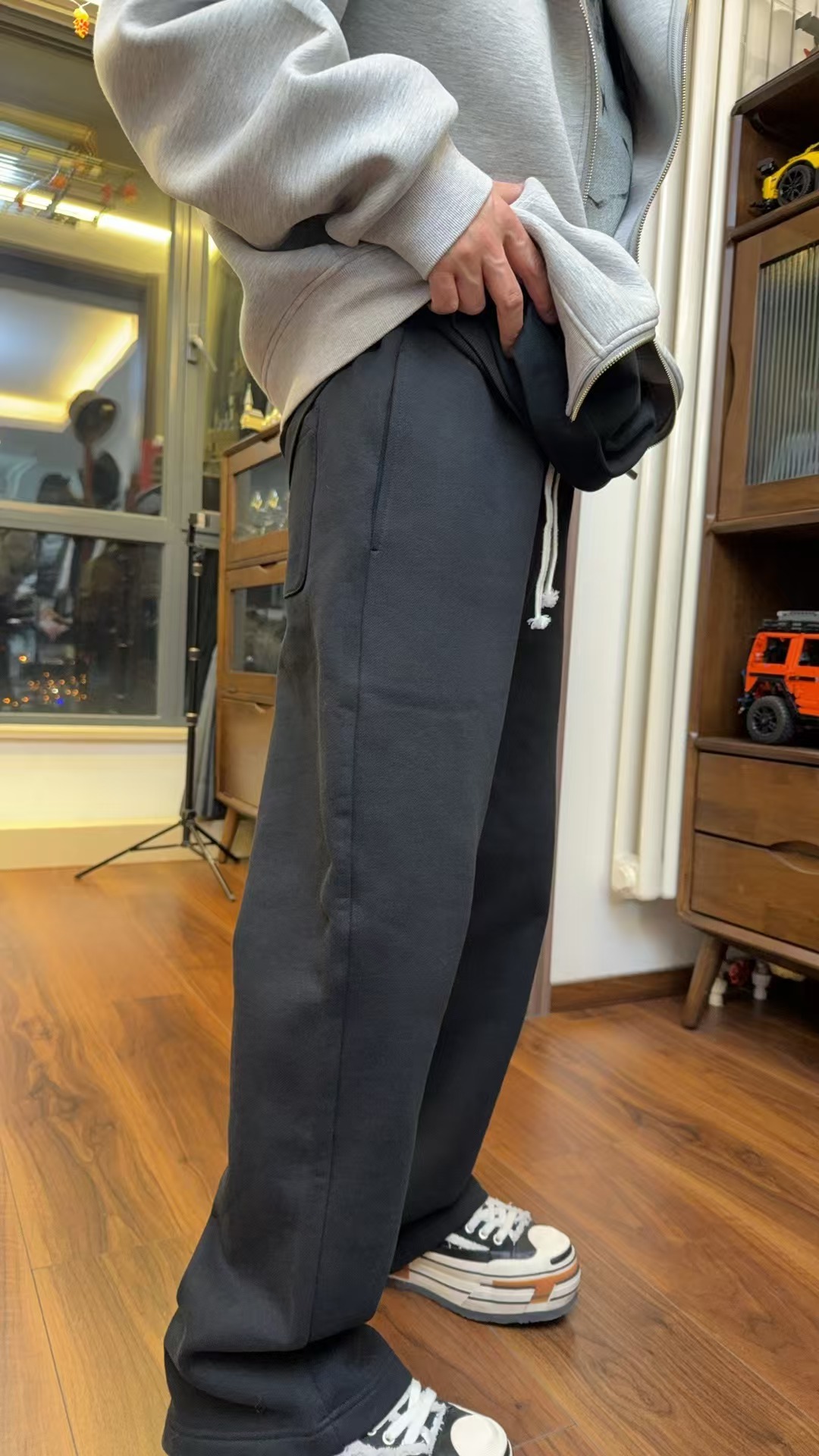 早春款【刺绣贴布休闲裤】男女同款D28068