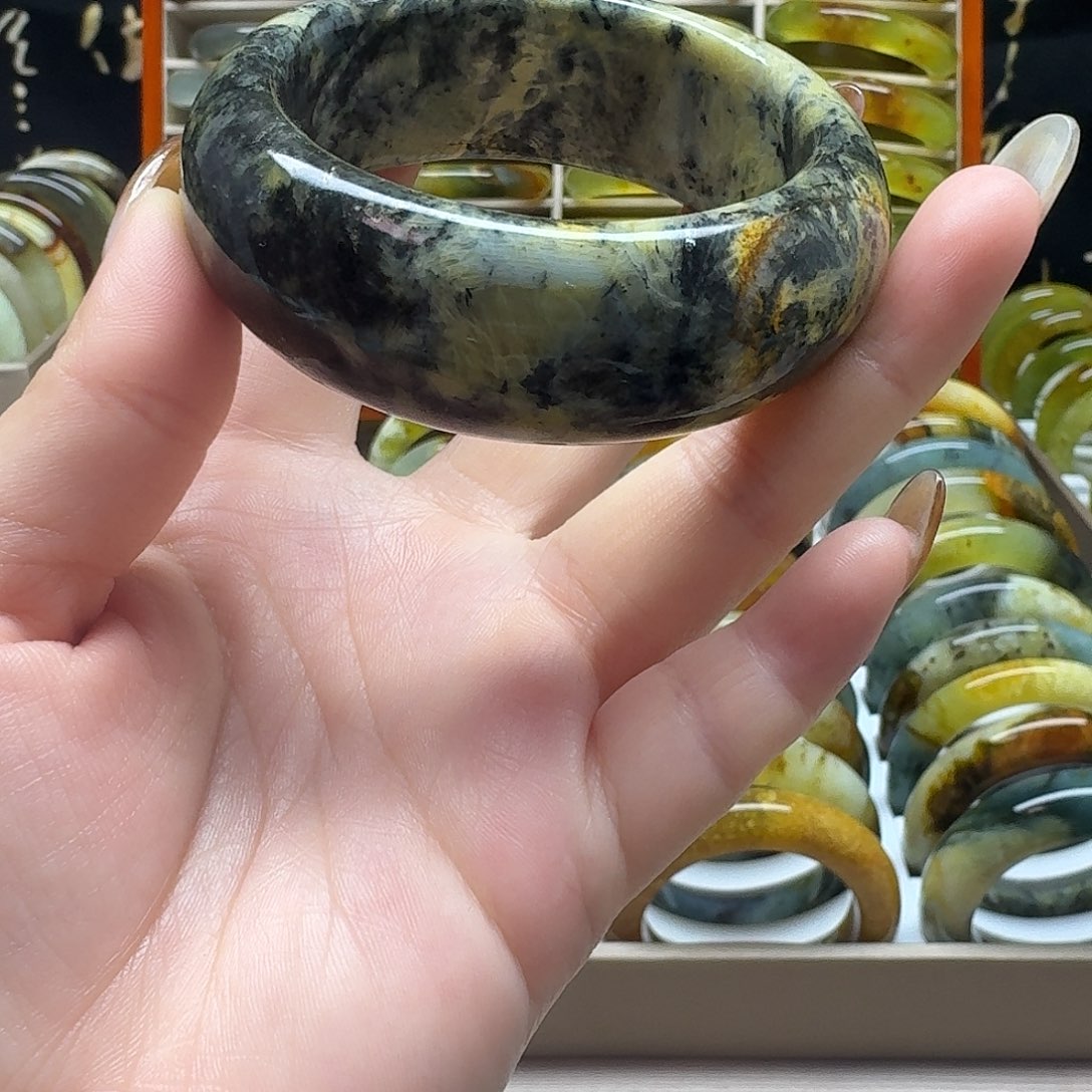 岫玉未镶嵌手镯默认微瑕不退换