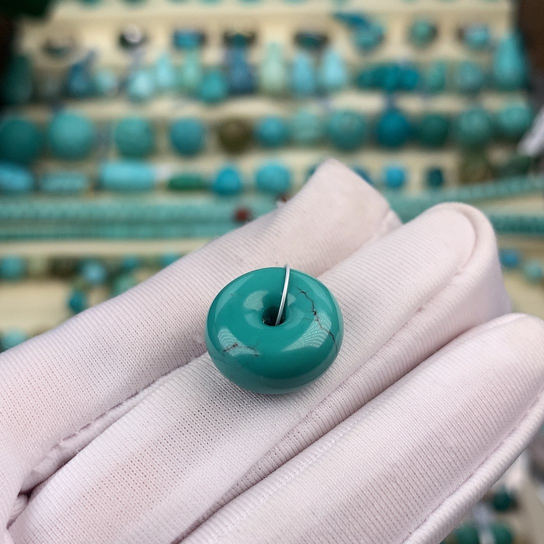 绿松石未镶嵌珠宝奇石15.4