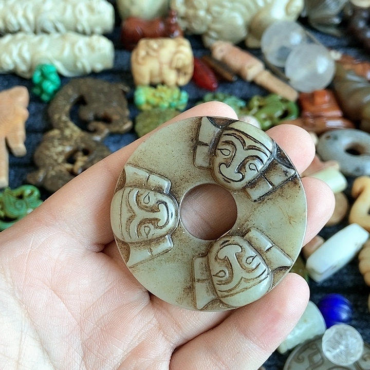 和田玉未镶嵌颈饰11