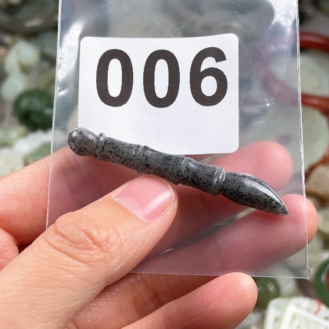 和田玉（糖玉）颈饰未镶嵌