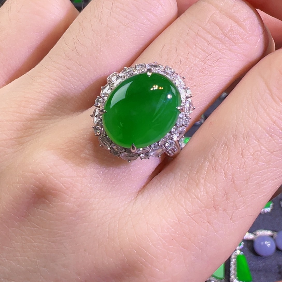 翡翠戒指18K金镶嵌戒指