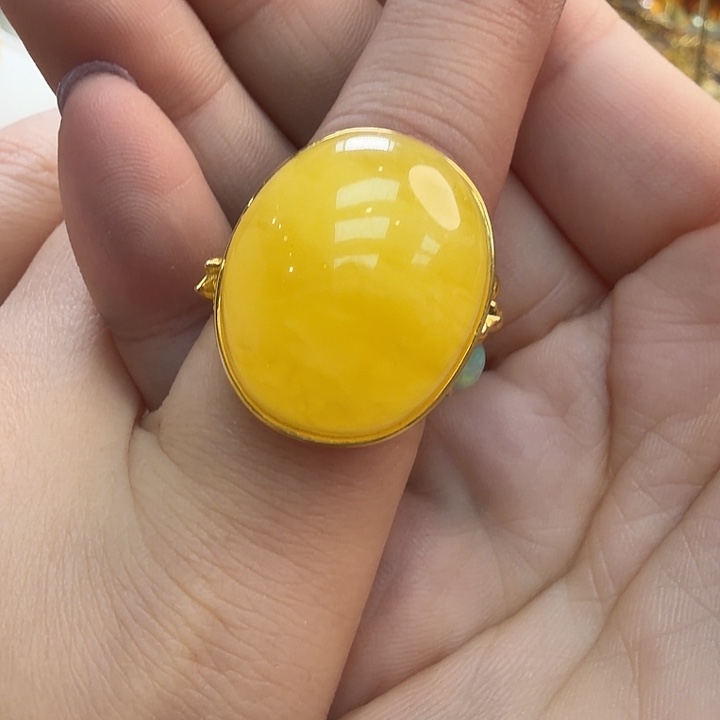 琥珀未镶嵌珠宝奇石