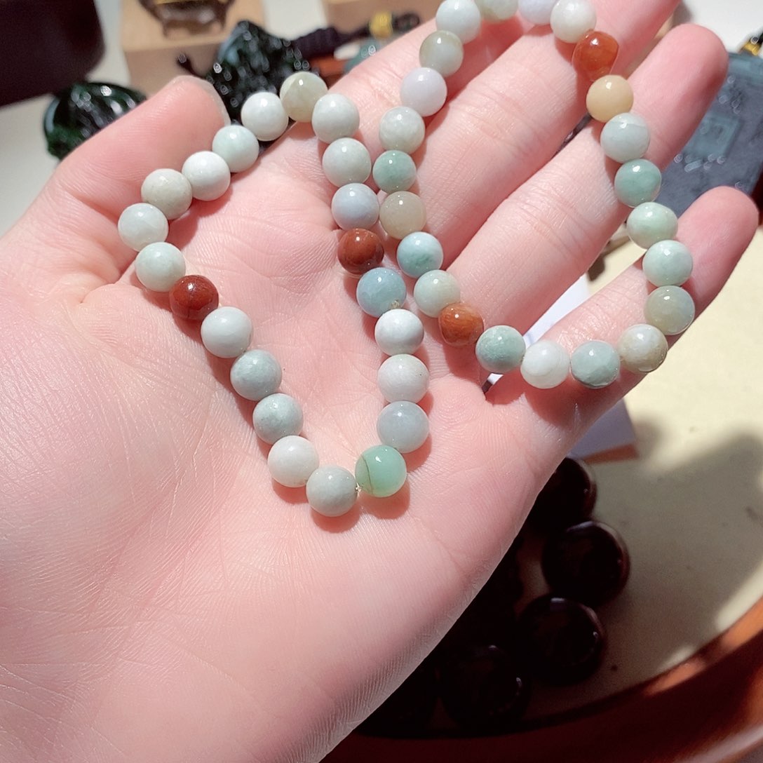 翡翠颈饰未镶嵌翡翠a