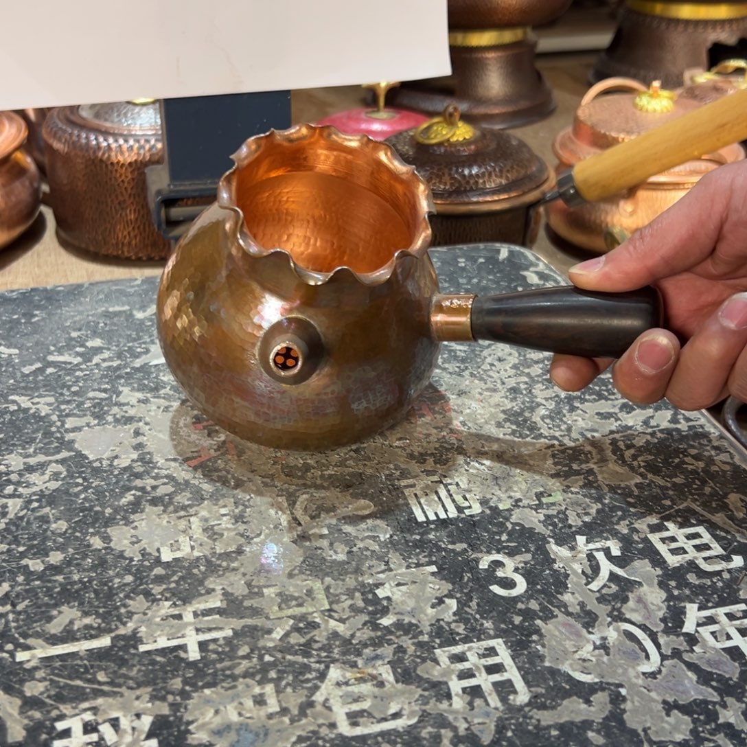 紫铜烤色束口侧把公杯