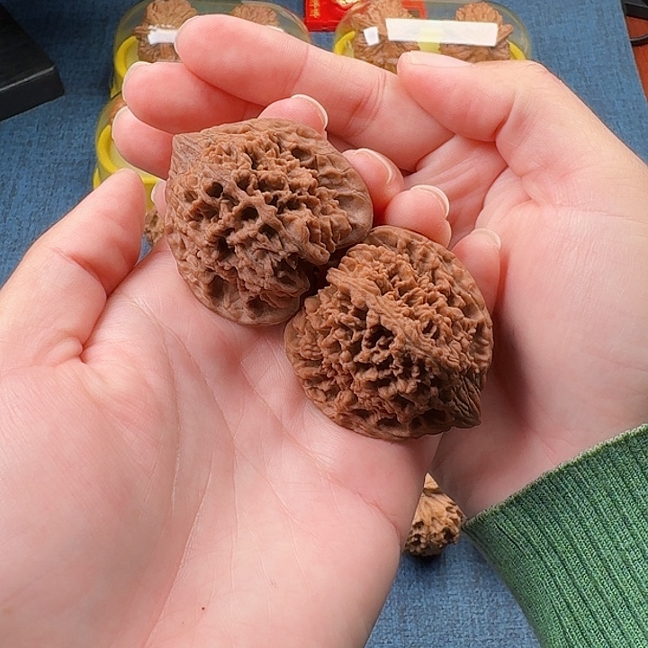 文玩核桃把件满天星全品43
