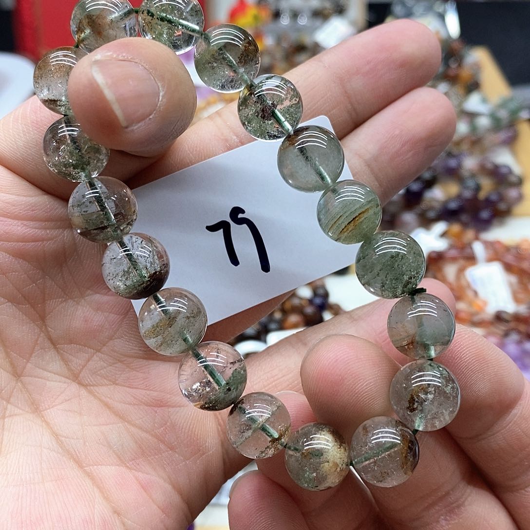 水晶手串未镶嵌天然