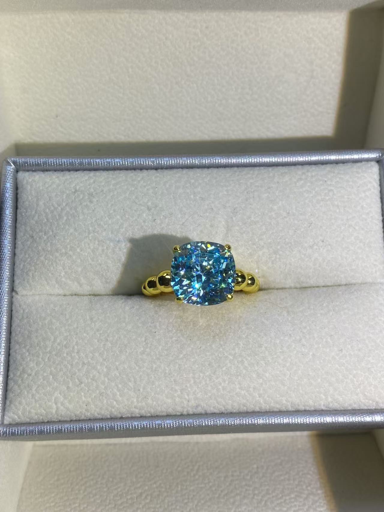 戒指 【米米甄选 高端大气】绿色戒指 W-1782