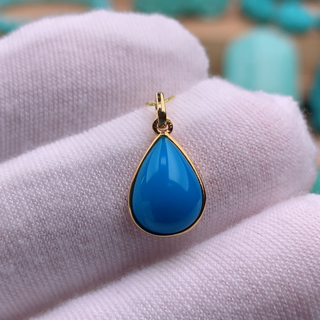 绿松石珠宝奇石18K金镶嵌