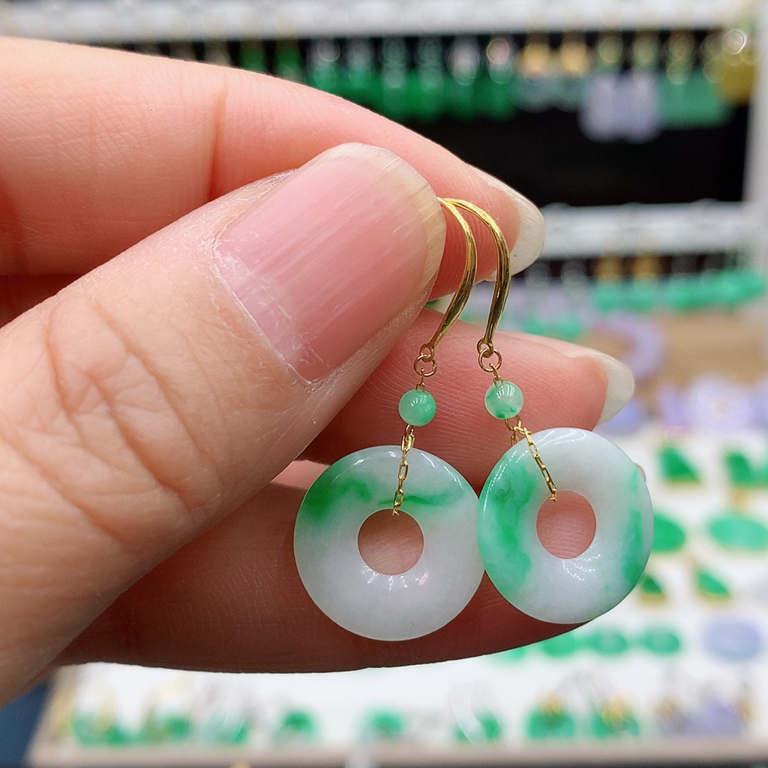 翡翠耳饰18K金镶嵌的