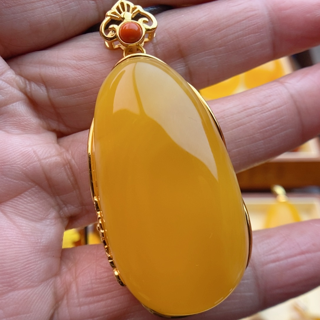 琥珀颈饰银S925镀金镶嵌