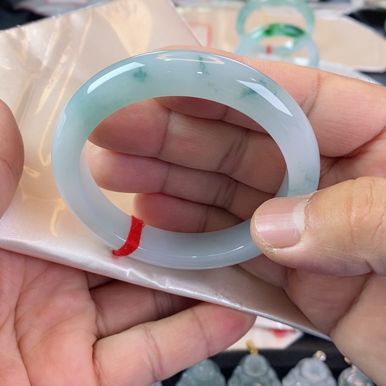 【闪购商品】未镶嵌手镯翡翠