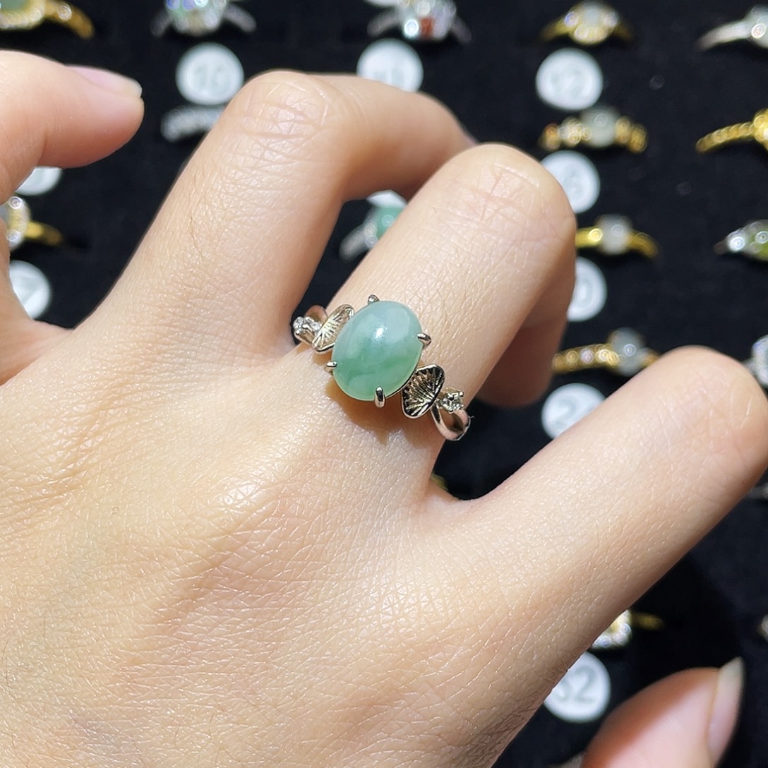 翡翠未镶嵌戒指戒指