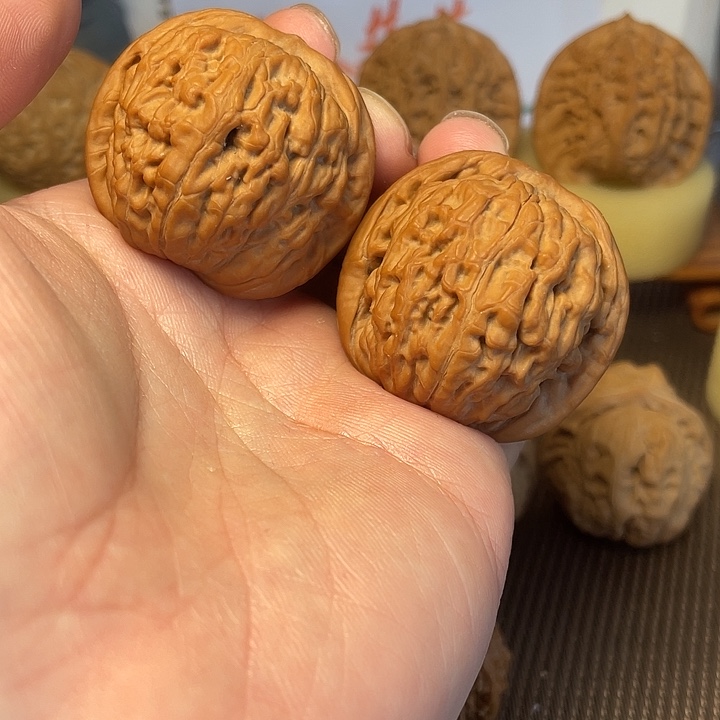 偷***堡吊坠文玩核桃莲花