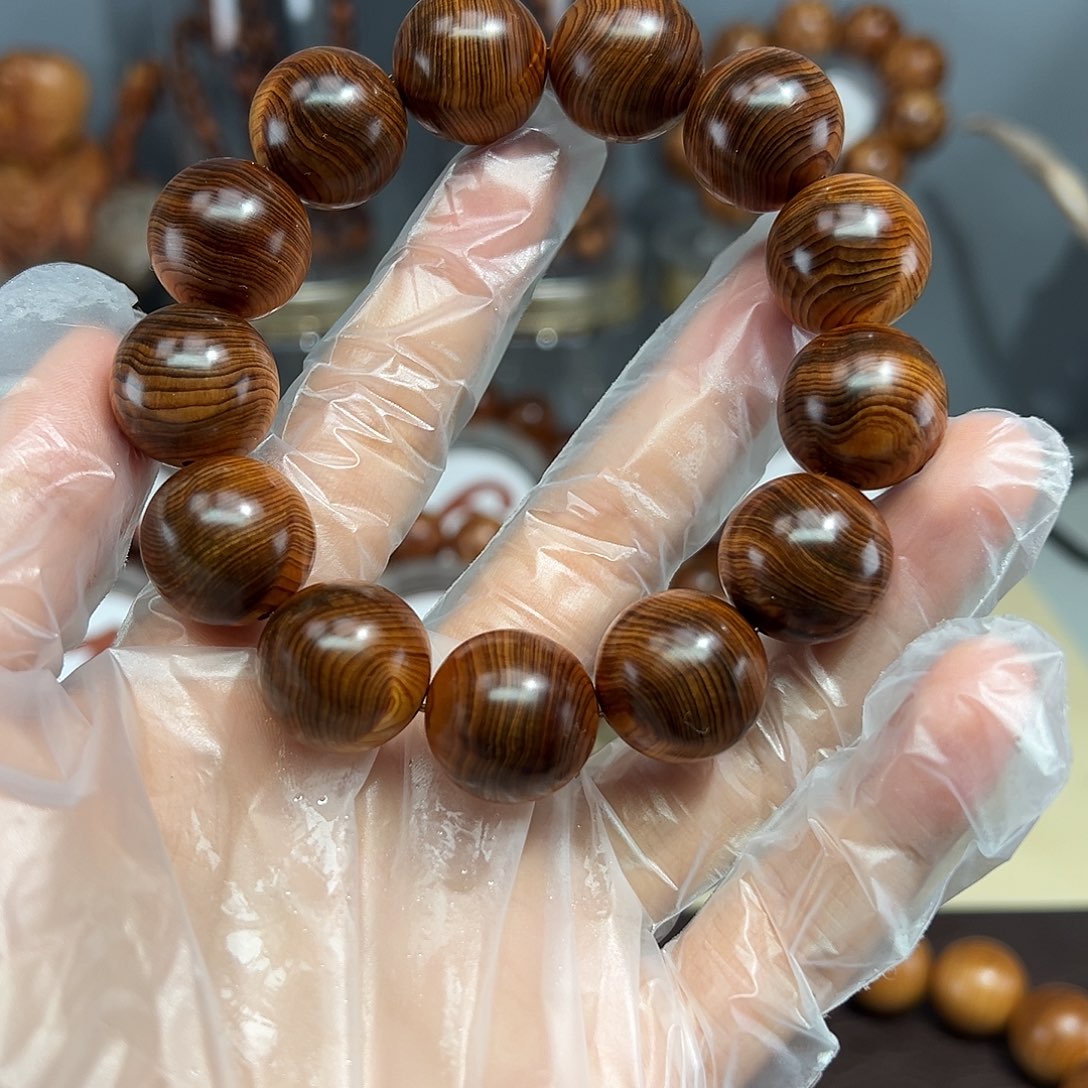 柏木（崖柏）1.8扭曲纹黑金刚干黑油