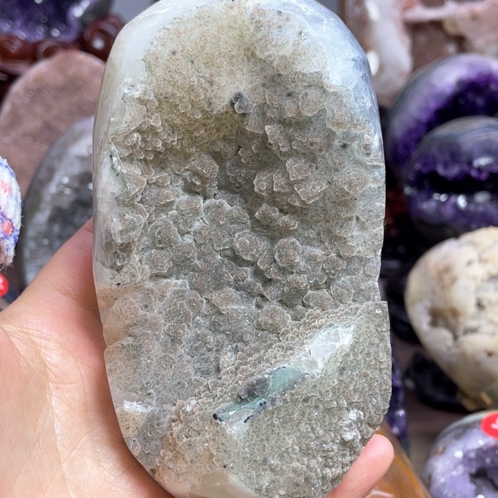 水晶摆件未镶嵌捡漏