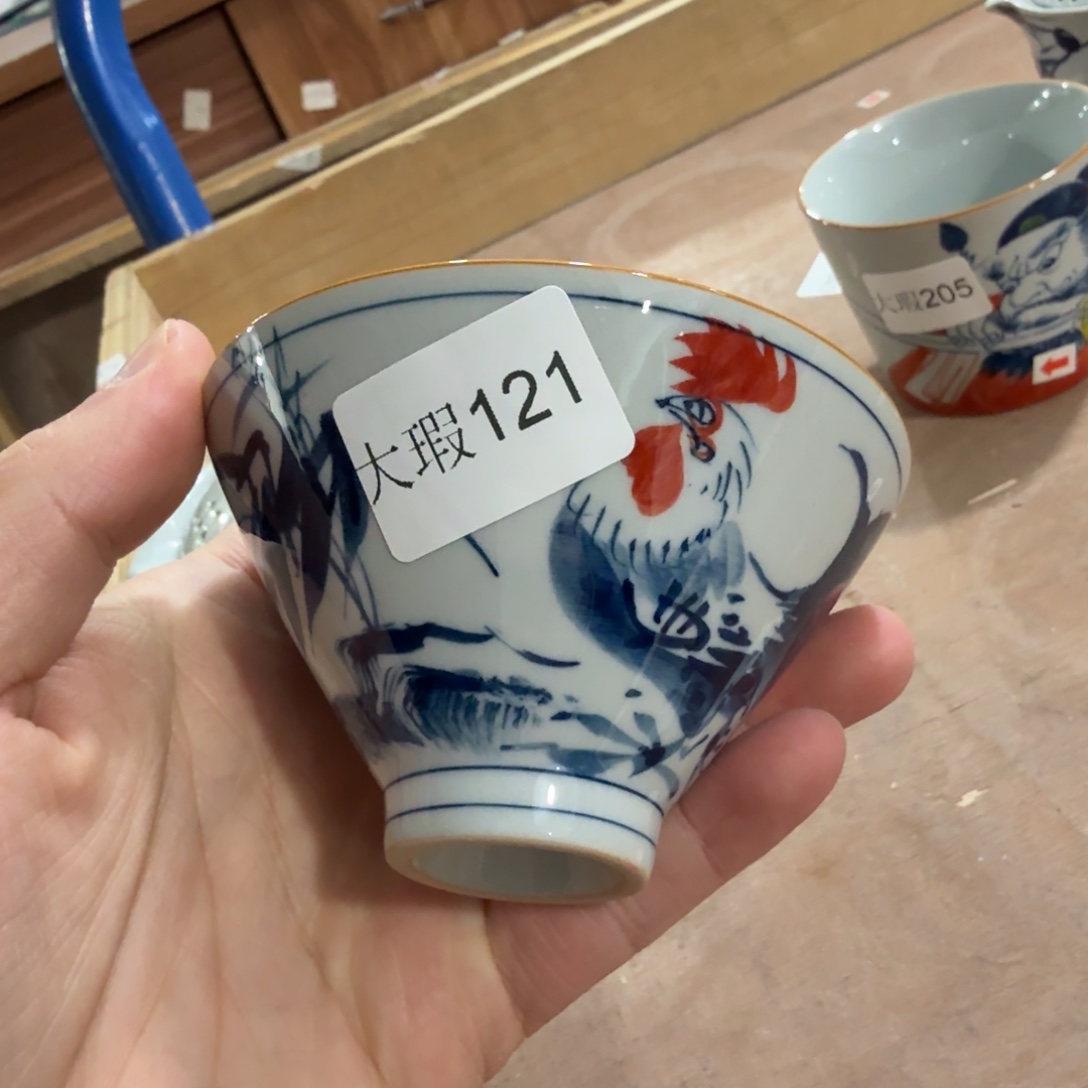 釉下手绘茶具微瑕