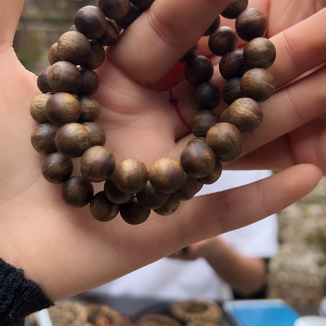 沉香手串七*虹张勺子卡10，多样性发货一条