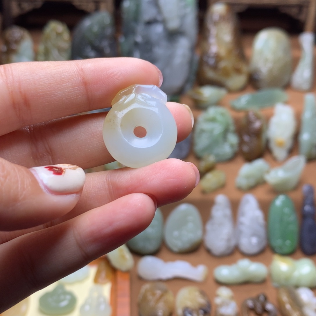 和田玉挂件未镶嵌