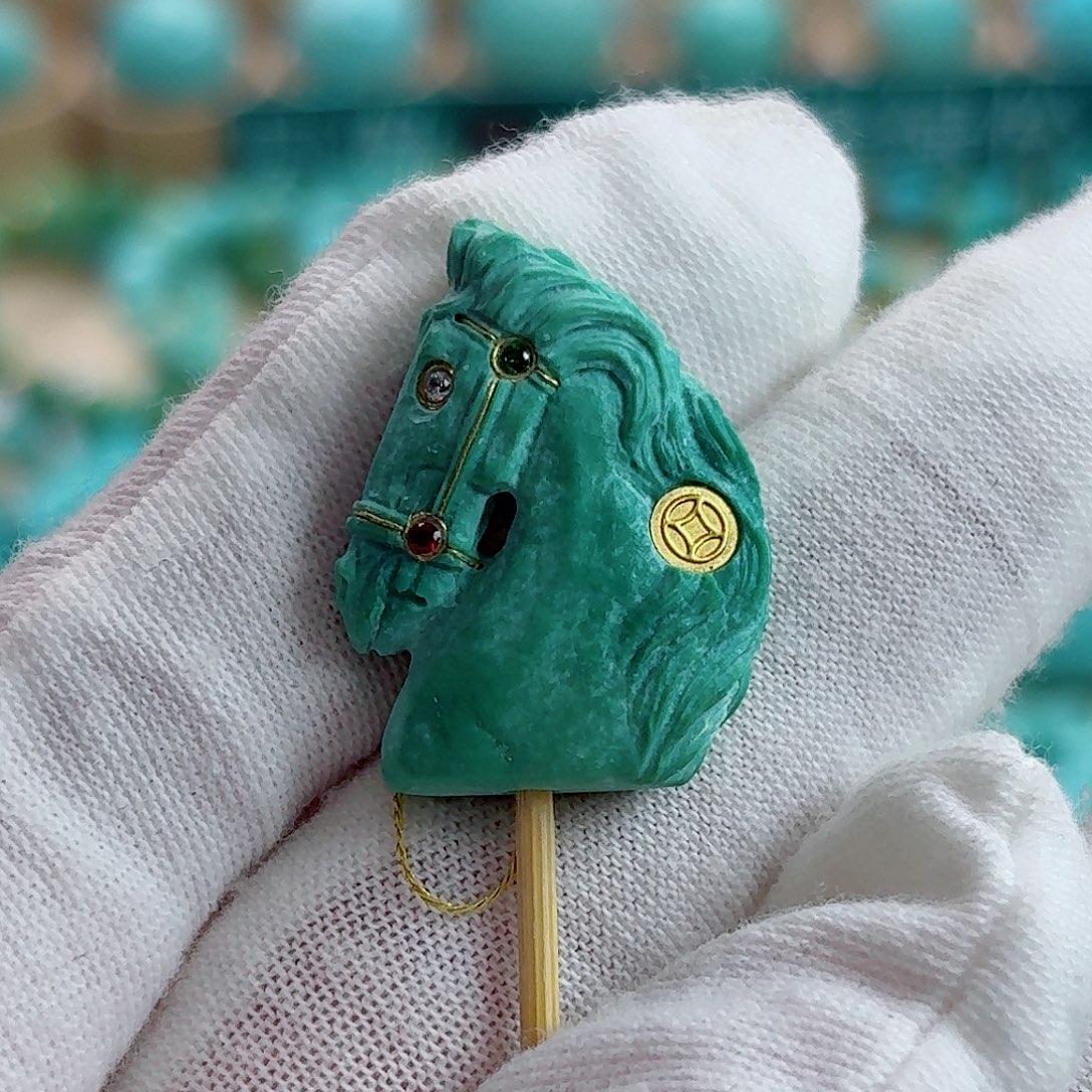 绿松石未镶嵌珠宝奇石