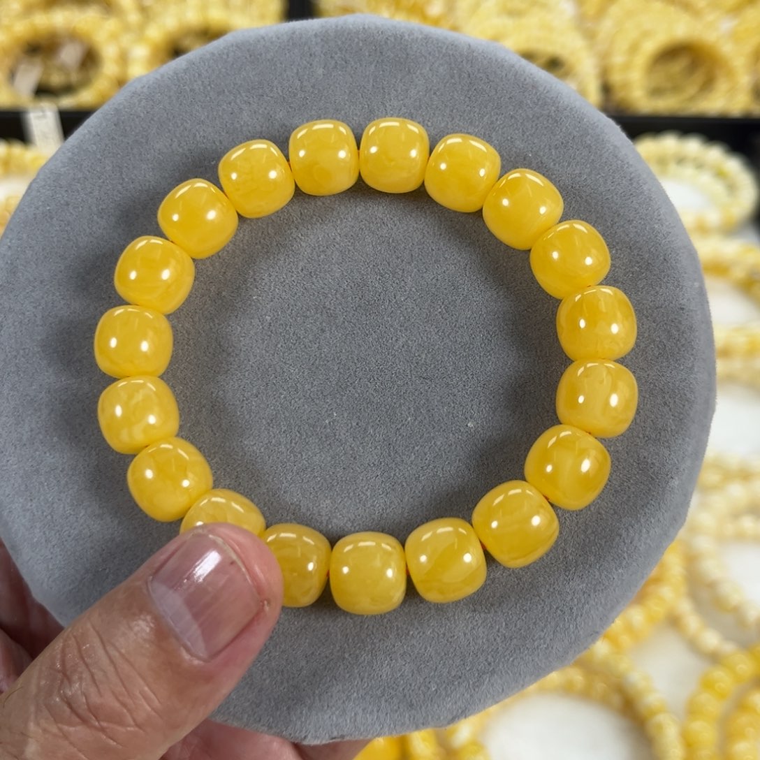 蜜蜡手串未镶嵌乌料焦皮同料鸡油红