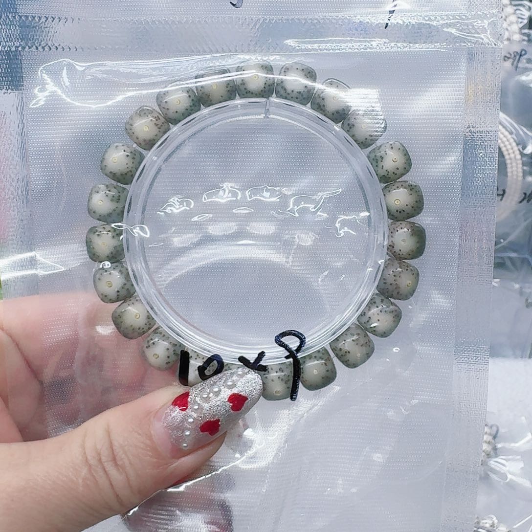 星月菩提吊坠夜****猫10.9石玉单圈