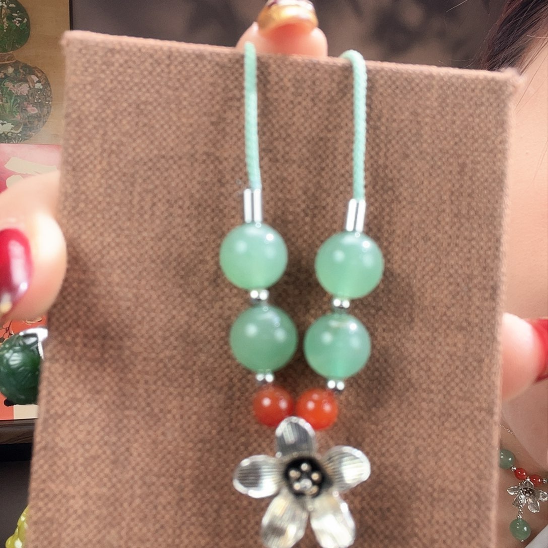 东陵石颈饰未镶嵌