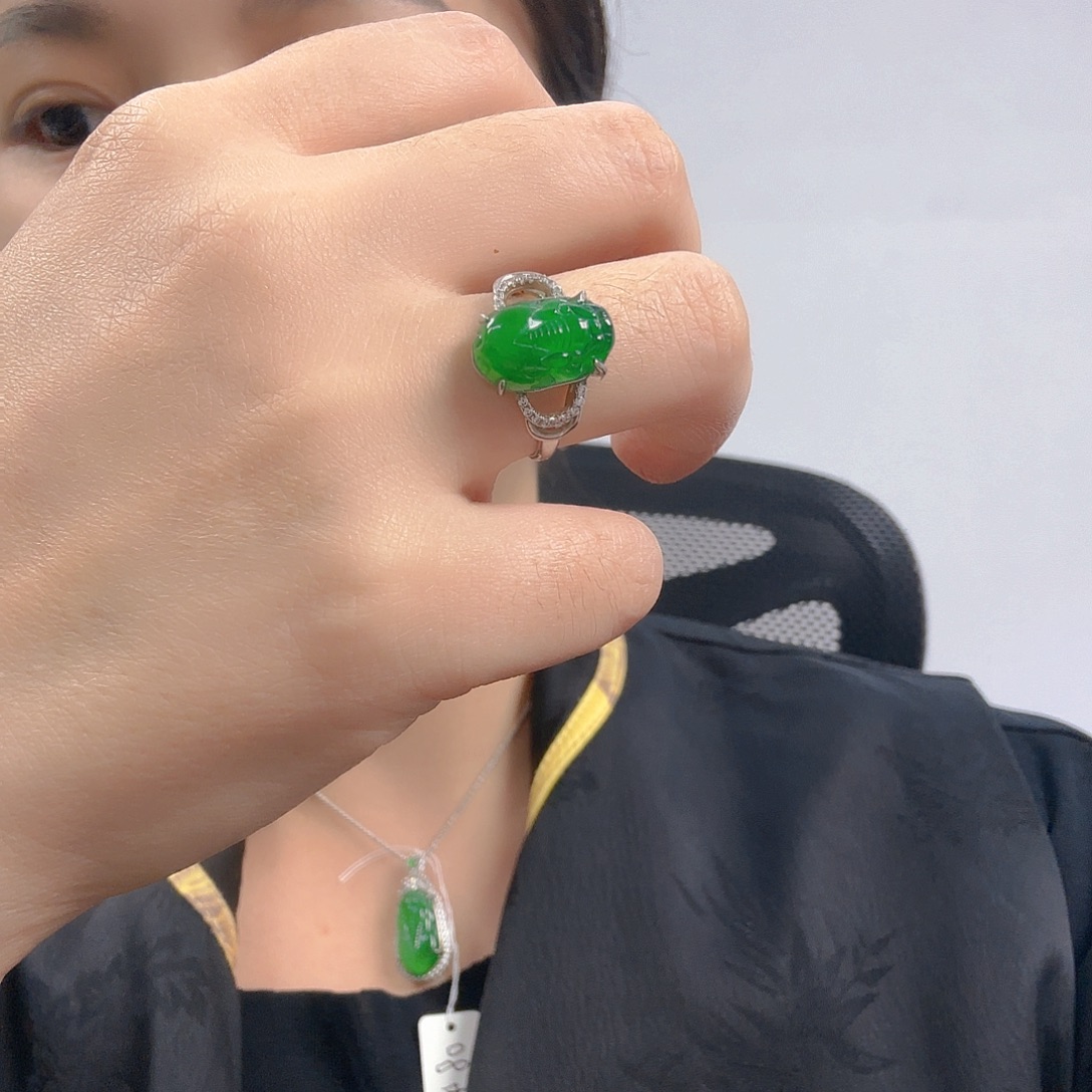 翡翠银S925镶嵌吊坠(不含链)