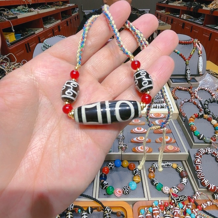 未镶嵌玛瑙/玉髓珠宝奇石