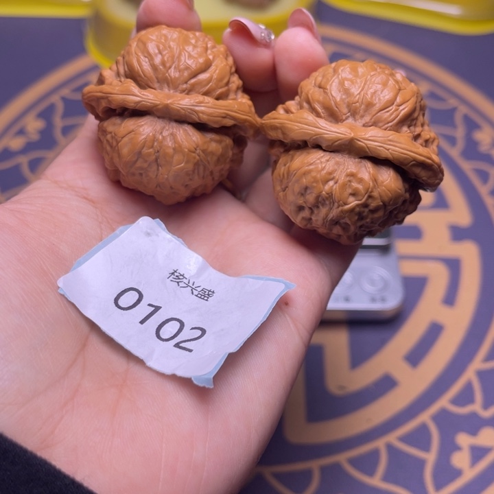 文玩核桃把件蛤蟆43.0102