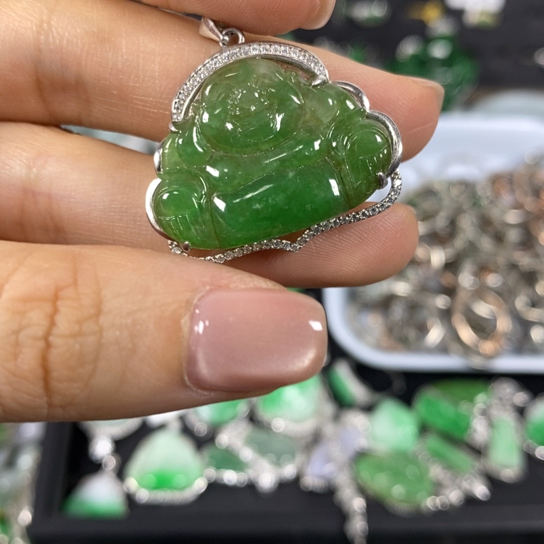 颈饰未镶嵌翡翠?****?