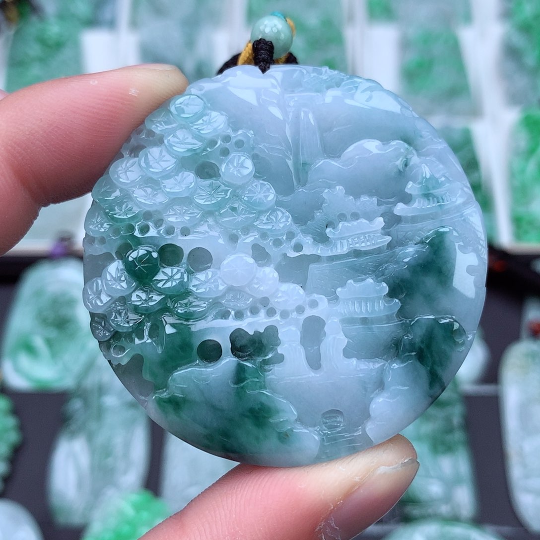 翡翠颈饰未镶嵌翡翠吊坠