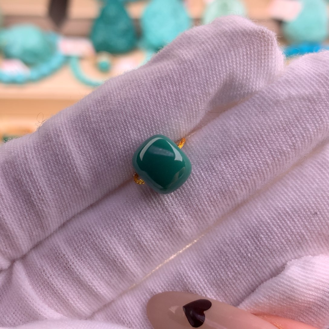 绿松石珠宝奇石未镶嵌9.8*8.2mm