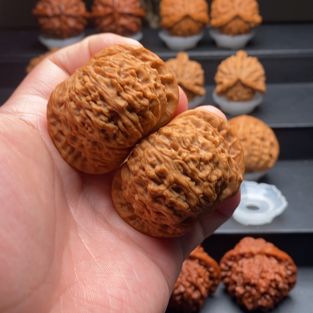 文玩核桃把件47.5核老闷