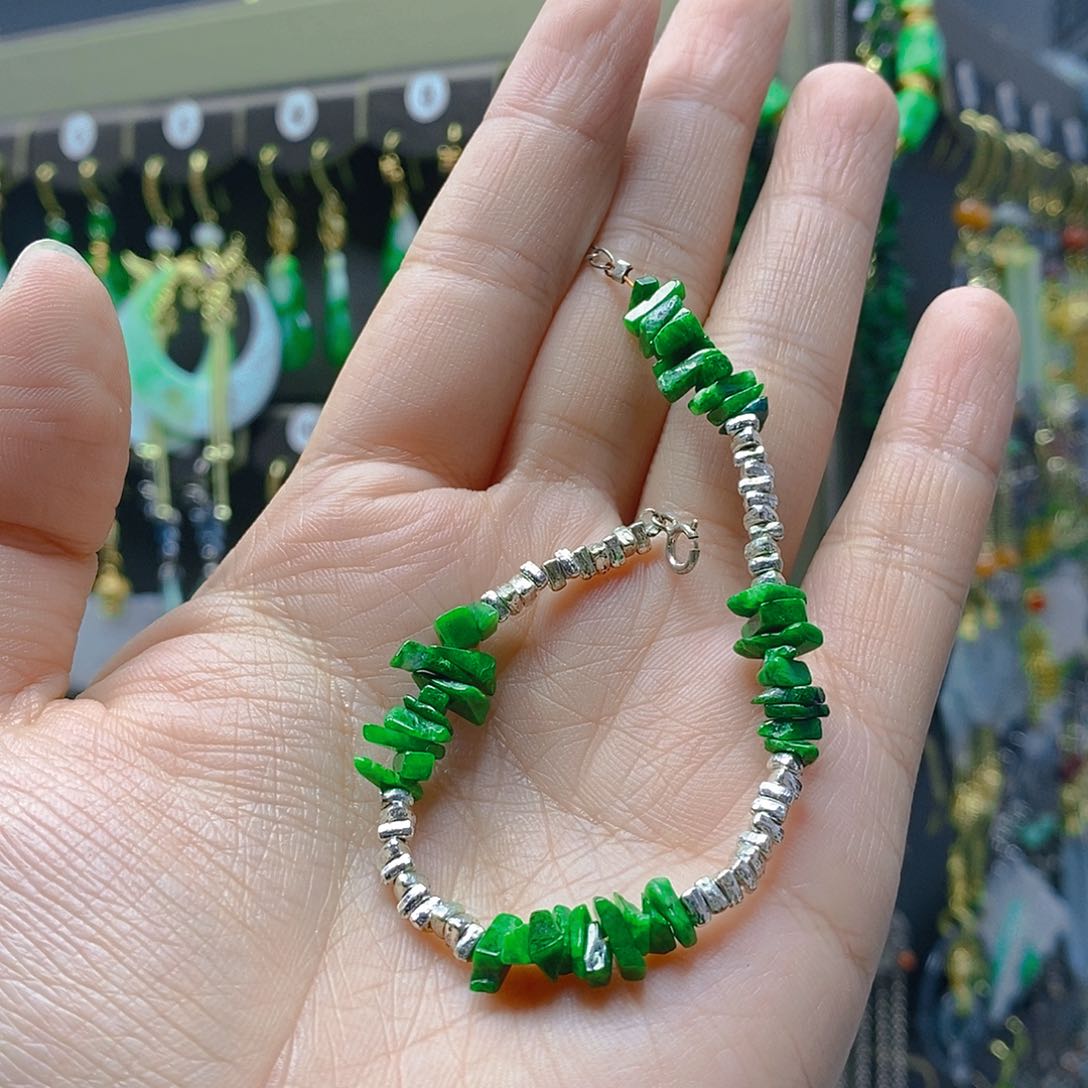 颈饰未镶嵌翡翠翡翠