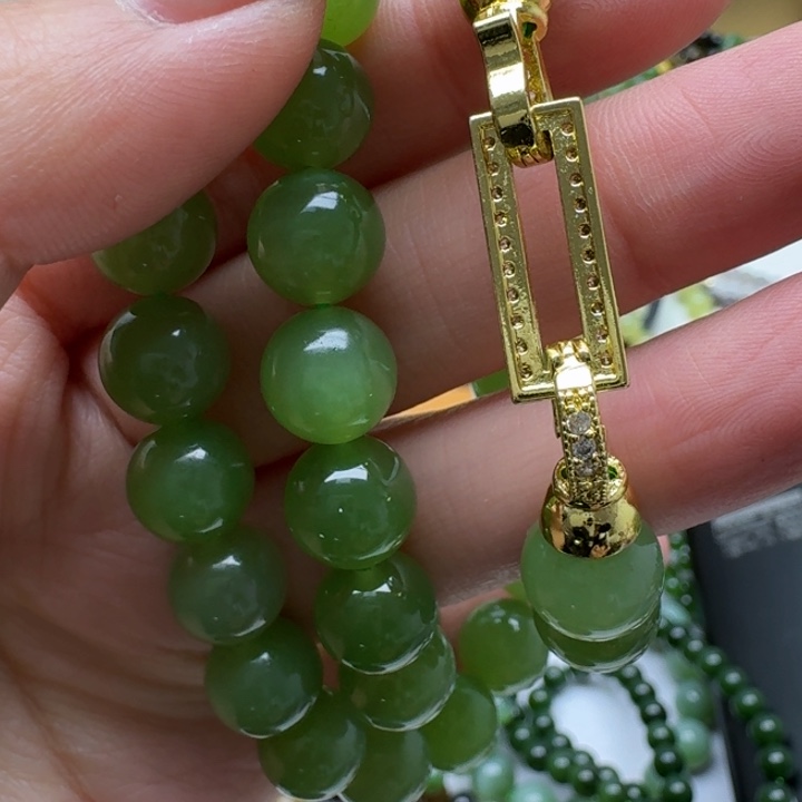 月****和田玉未镶嵌手链