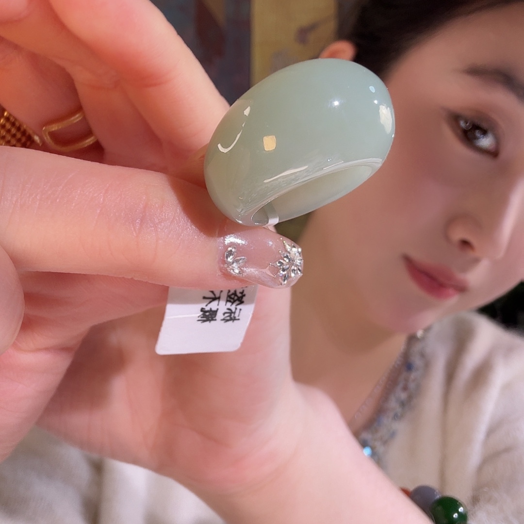 和田玉未镶嵌戒指