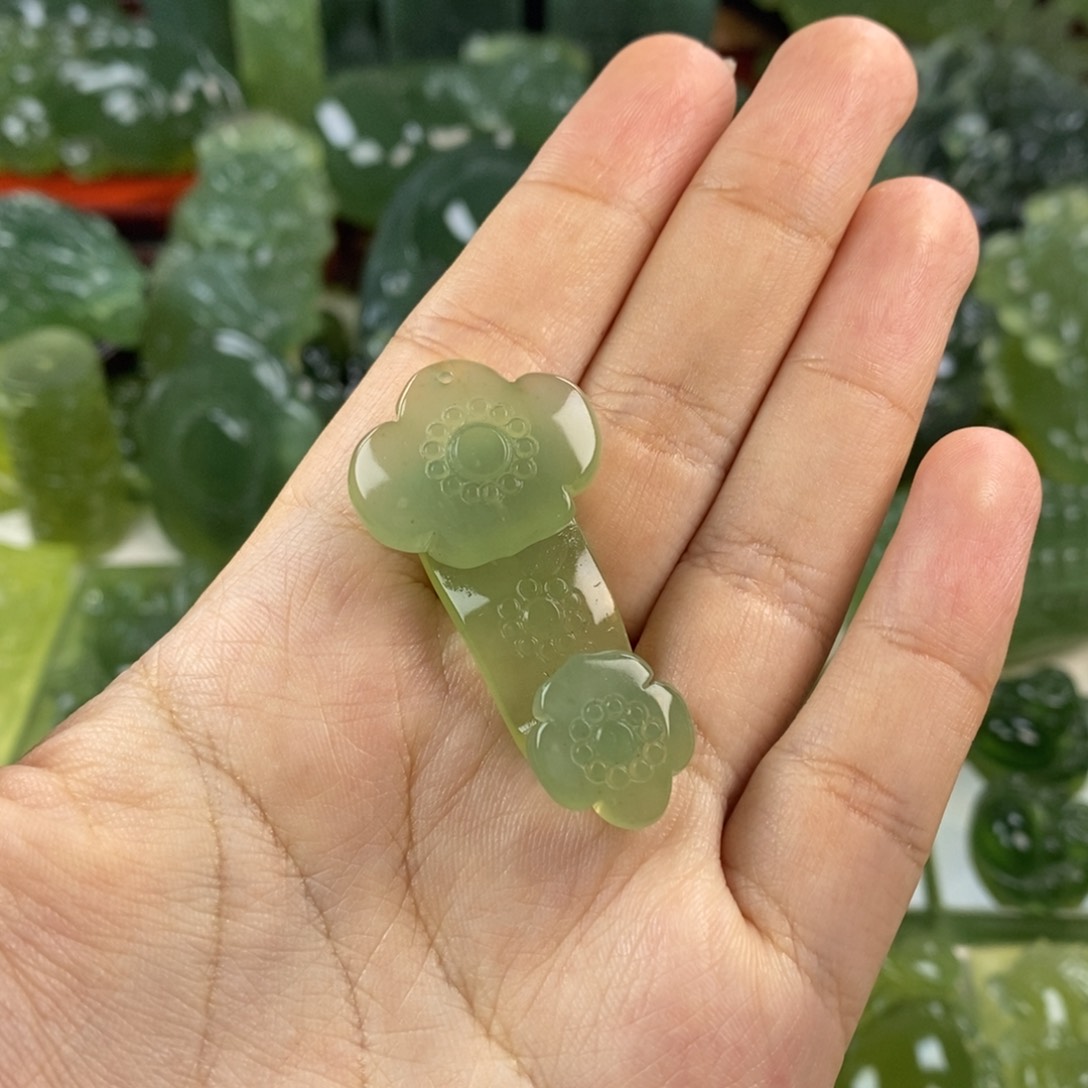 岫玉挂件未镶嵌挂件