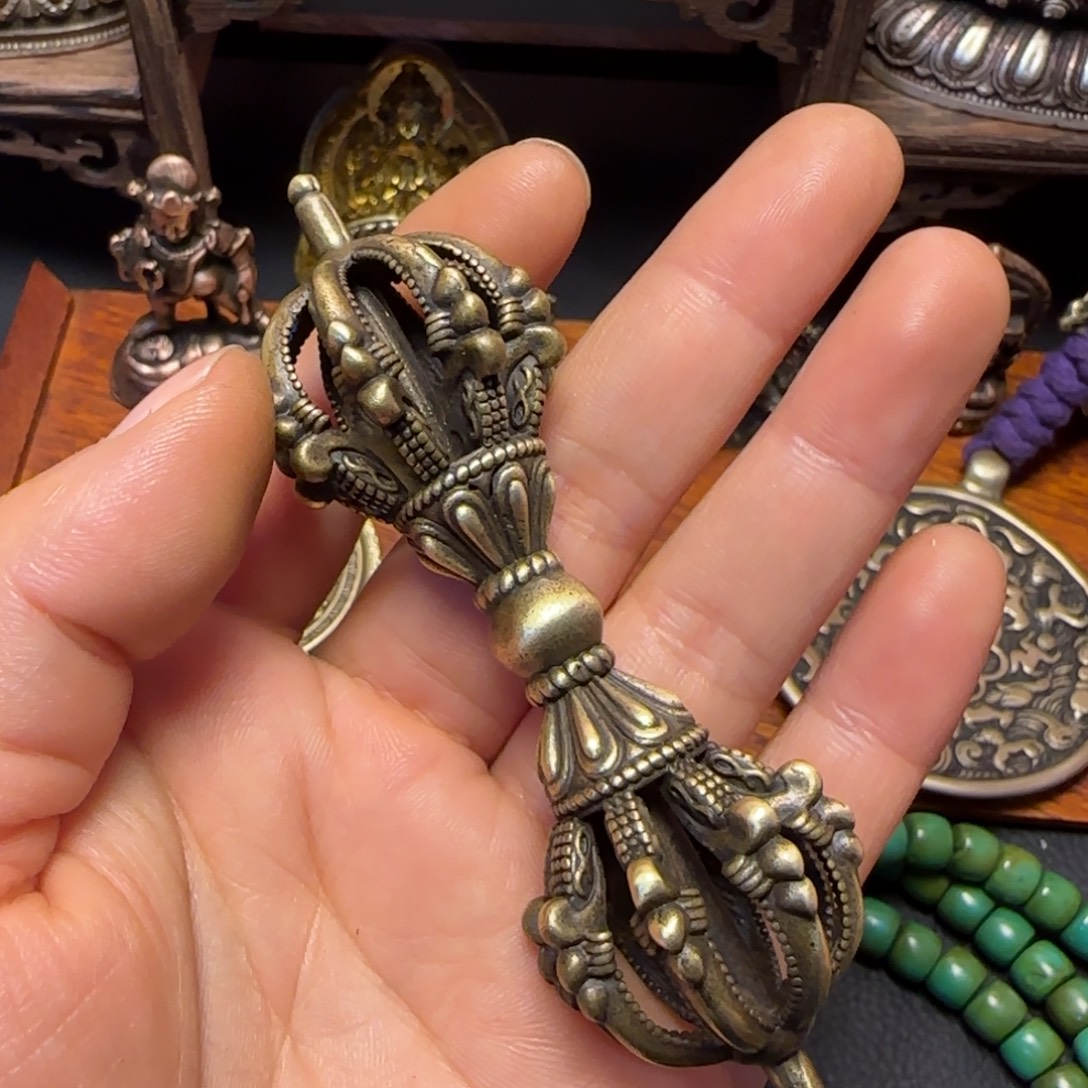 随***心泥塑藏传牌子……藏传牌子