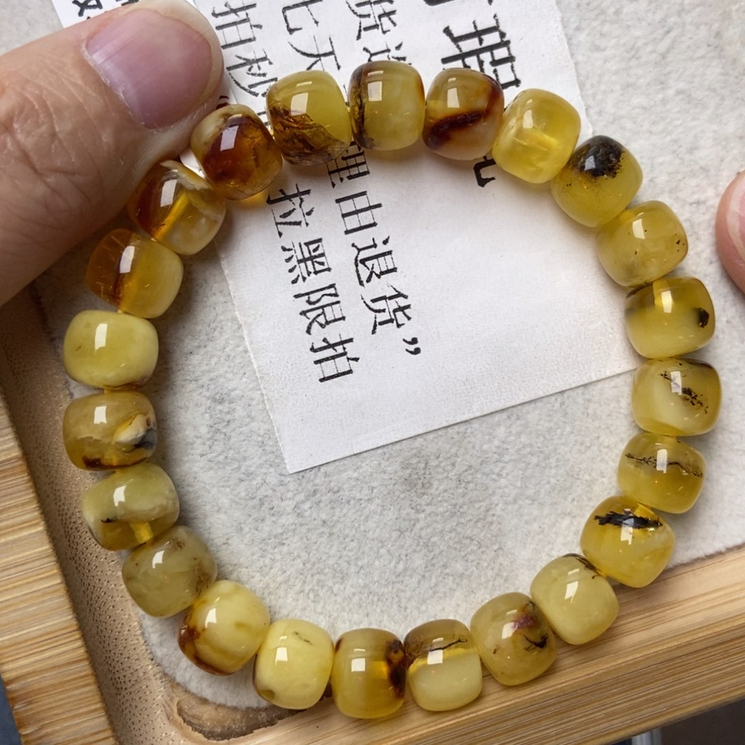 琥珀未镶嵌珠宝奇石30