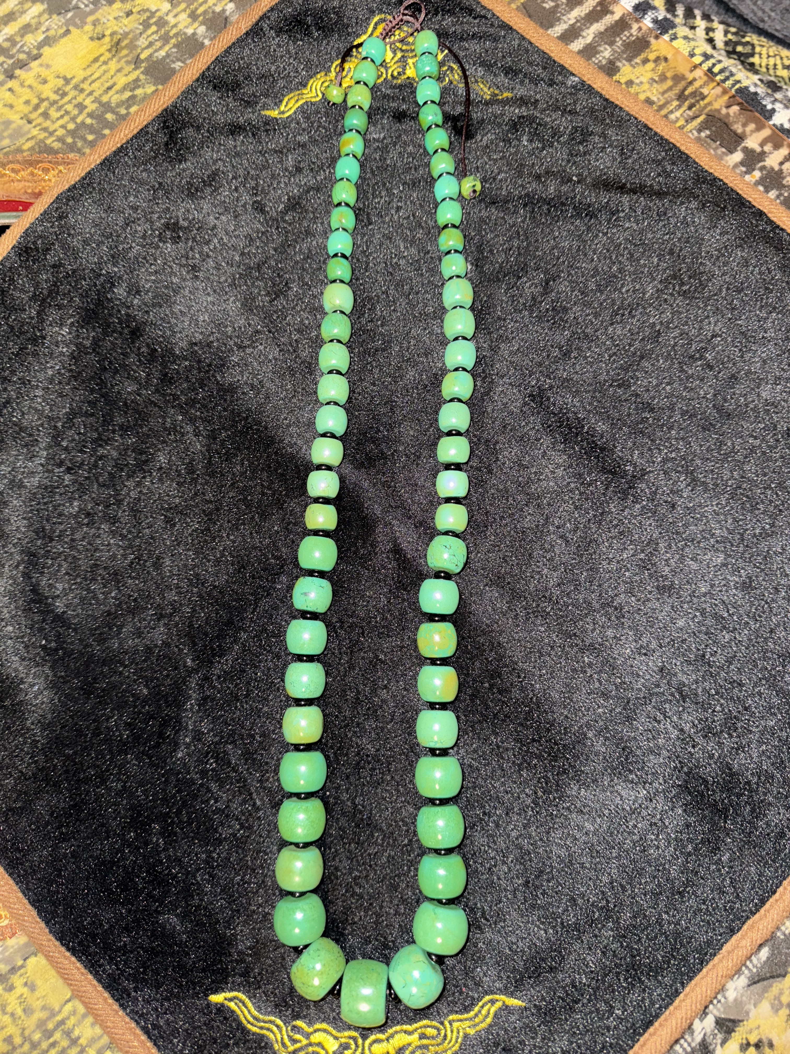 藏风项链长款绿色亚克力