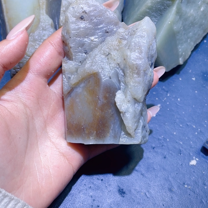 和田玉未镶嵌珠宝半成品